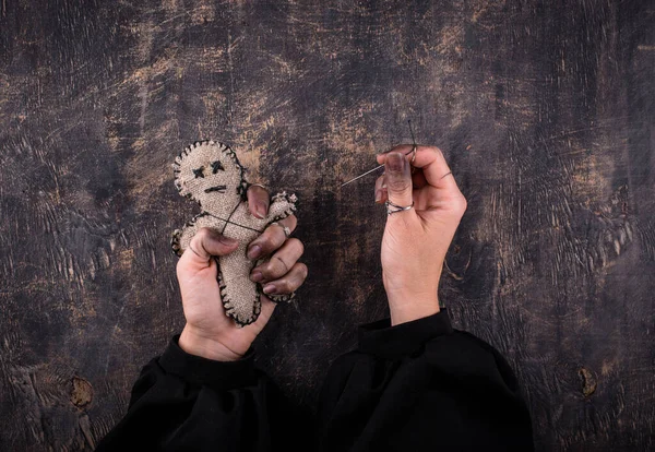 How to Use Voodoo Dolls Safely and Effectively: Real Methods, Myths & Spiritual Secrets